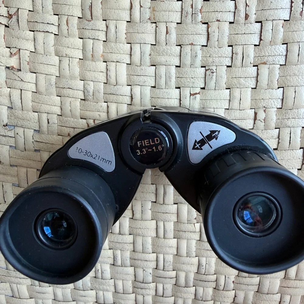 Binoculars Sharper Image Silver and Black
